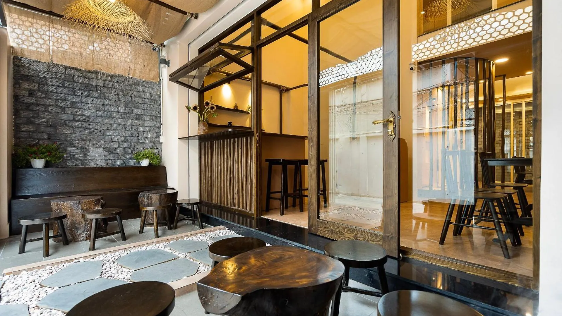 Hemtouch House Hotel Ho Chi Minh City