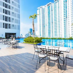 Double E Saigon In Rivergate Building Appartement