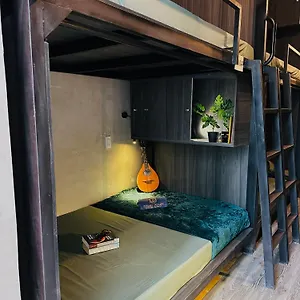 T Zone - Quiet Place, Near China Town,ho Thi Ky Street Food,cafe,beer Kapselhotel